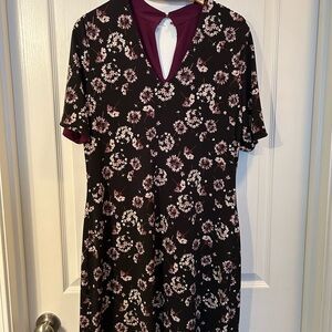 White House Black Market reversible short sleeve dress. Size L/12/14